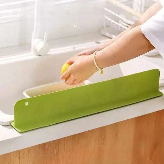 1PC Silicone Kitchen Sink Splash Guard – Waterproof Anti-Splash Stopper & Basin Splatter Screen